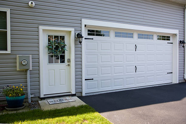 24/7 Emergency Garage Door Panel Replacement experts in West Point, KY